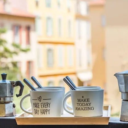 Appartement Splendide 2 Pièces Vue Jardin, Calme, Plein Centre