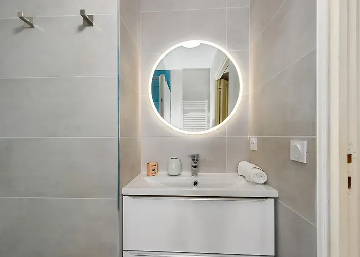 Splendide 2 Pieces Vue Jardin, Calme, Plein Centre 멍똥