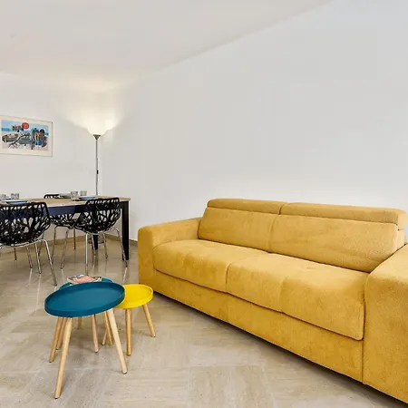 公寓 Splendide 2 Pieces Vue Jardin, Calme, Plein Centre *