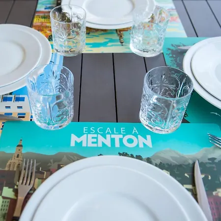 Splendide 2 Pieces Vue Jardin, Calme, Plein Centre