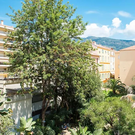 公寓 Splendide 2 Pieces Vue Jardin, Calme, Plein Centre 芒通