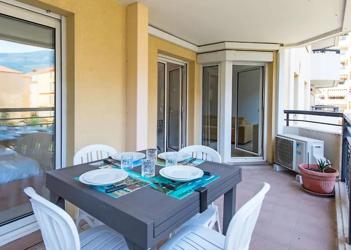 Splendide 2 Pièces Vue Jardin, Calme, Plein Centre Appartement Menton