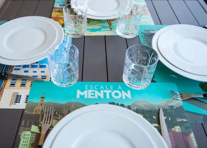 Splendide 2 Pieces Vue Jardin, Calme, Plein Centre