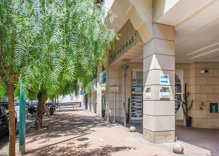 Apartment Splendide 2 Pieces Vue Jardin, Calme, Plein Centre *